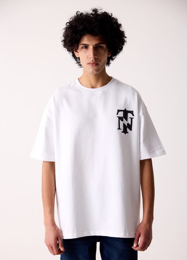 WHITE BASIC TSHIRT
